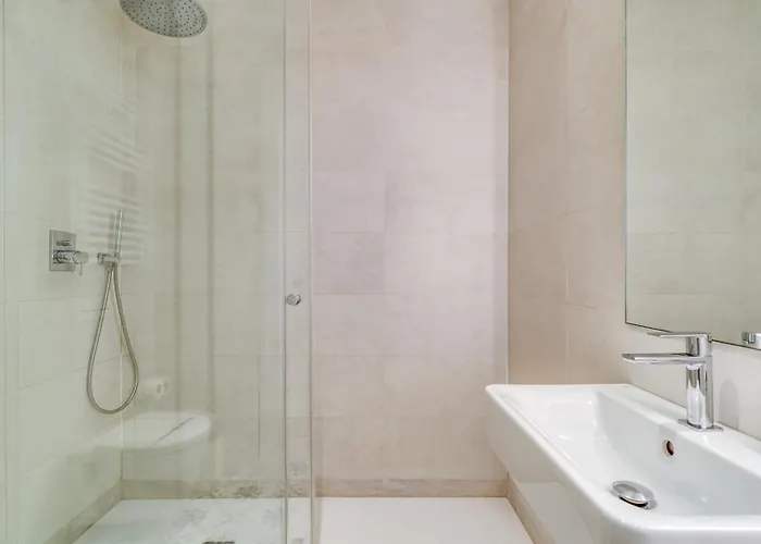 Guest Ready - Modern By Port Apartment *